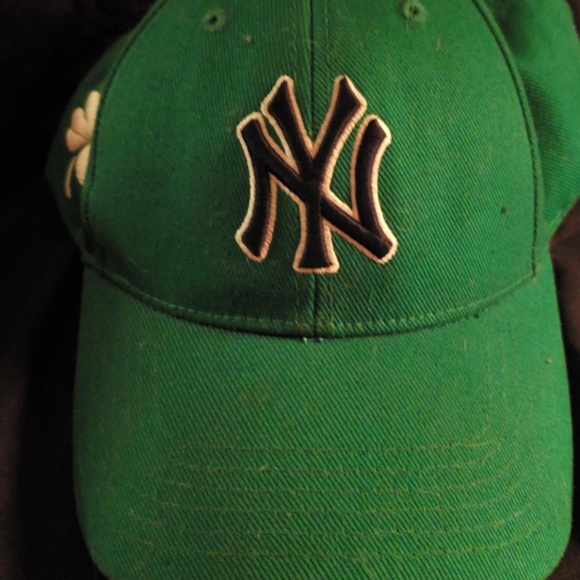 New York Yankees Hat Irish - Picture 1 of 2